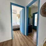 וילה Assamaris Beachfront House *