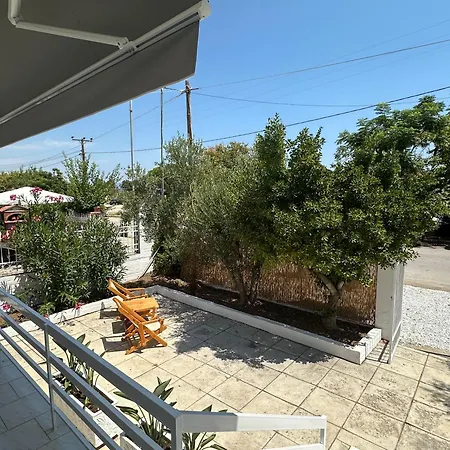 Assamaris Beachfront House Willa